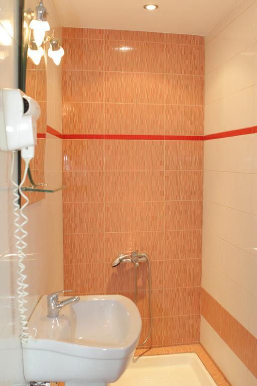 Dionysos Hotel Atene Esterno foto